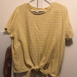 Knotted yellow striped top